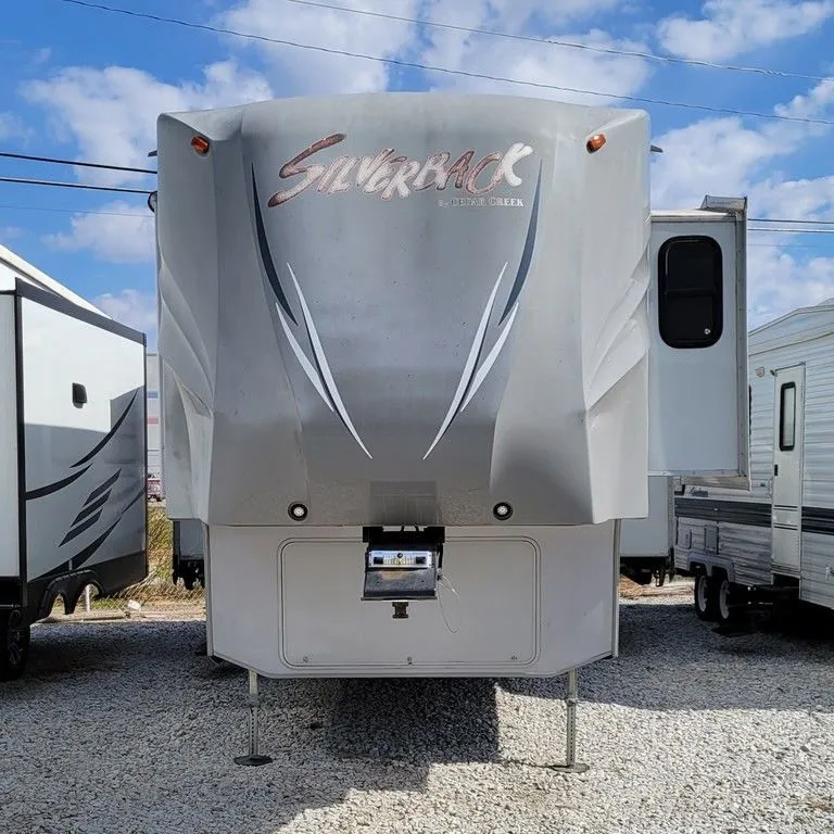 2013 Forest River Silverback 29RE