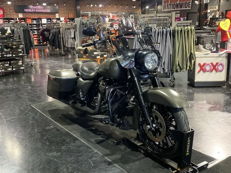 2018 Harley-Davidson FLHRXS - Road King Special