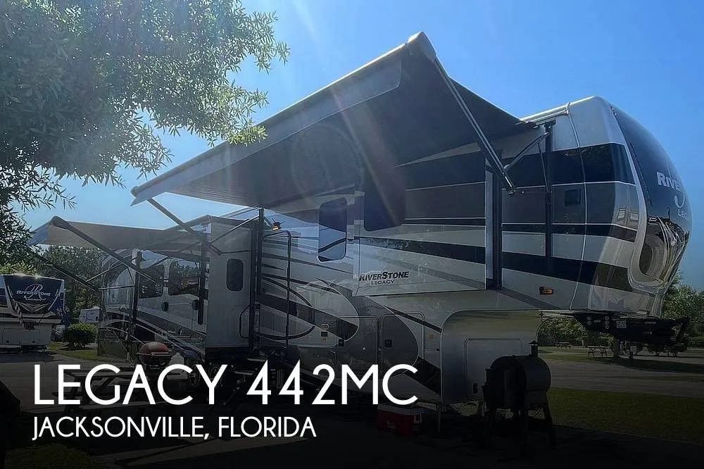2022 Forest River Legacy 442MC