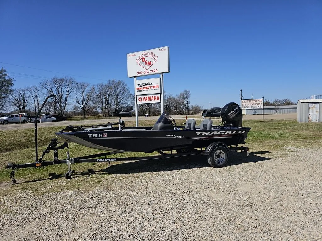 2019 Tracker Boats Pro 170 With trailer