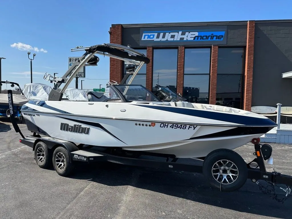 2020 Malibu Boats 21 VLX in Cincinnati, OH