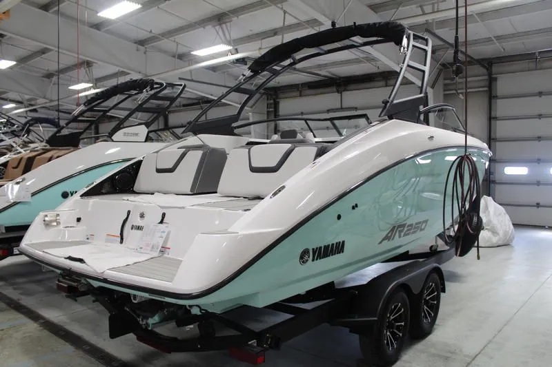 2024 Yamaha Boats AR250 in Fairfield, OH