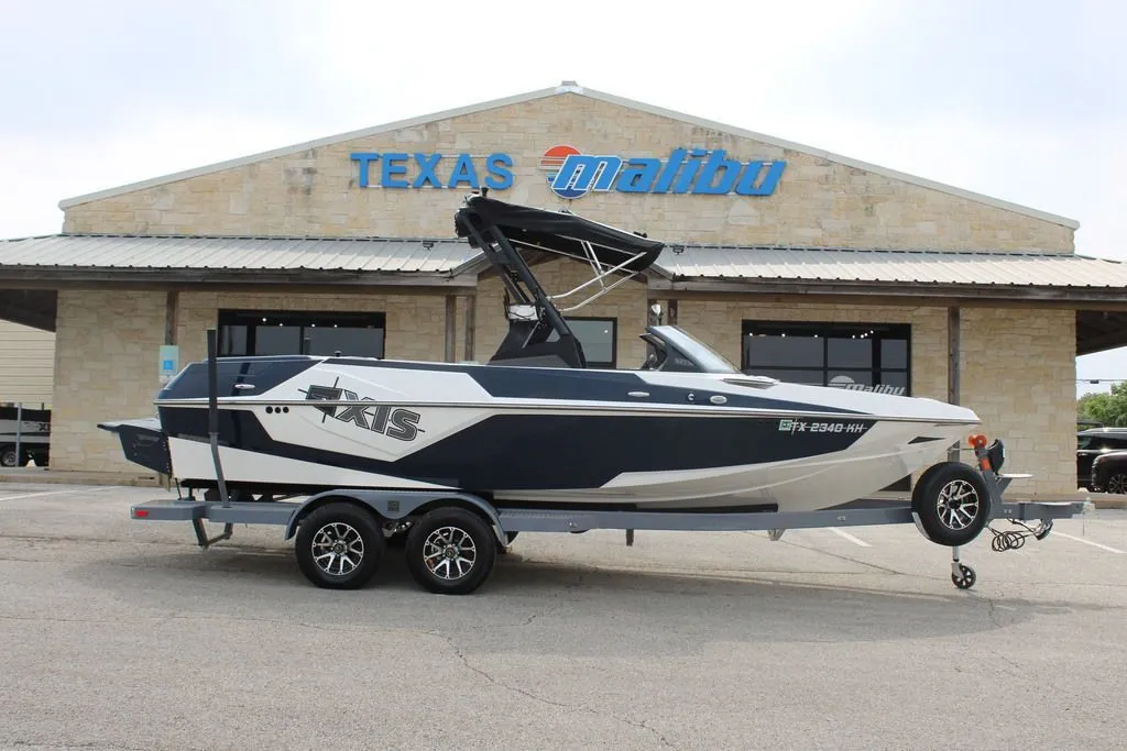 2021 Axis Wake Research T22