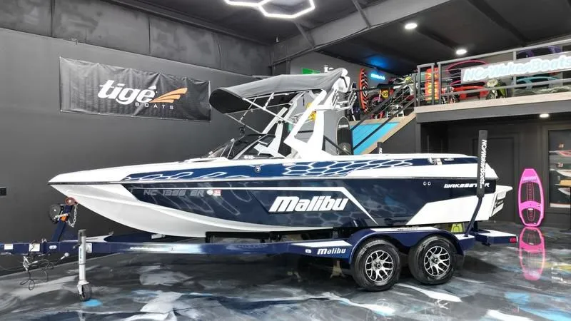 2020 Malibu Boats 20 VTX