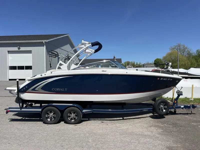 2019 Cobalt Boats R5 Surf