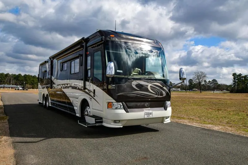2007 Country Coach Intrigue 530 42' Ovation ll