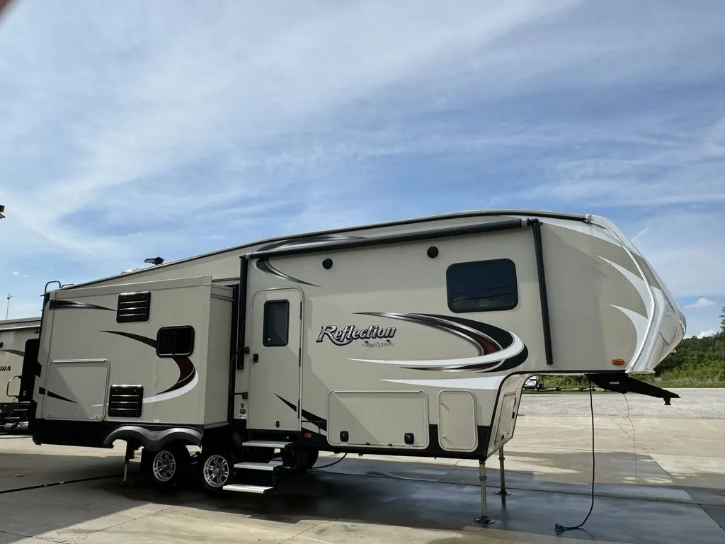 2017 Grand Design Reflection Fifth-Wheel 29RS