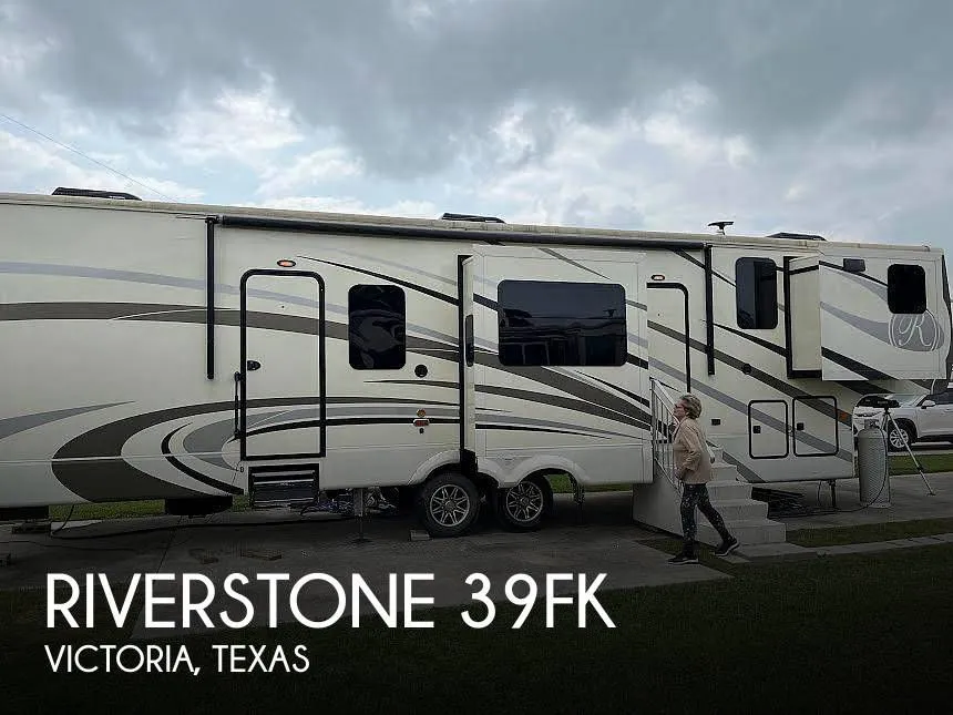 2018 Forest River Riverstone 39fk
