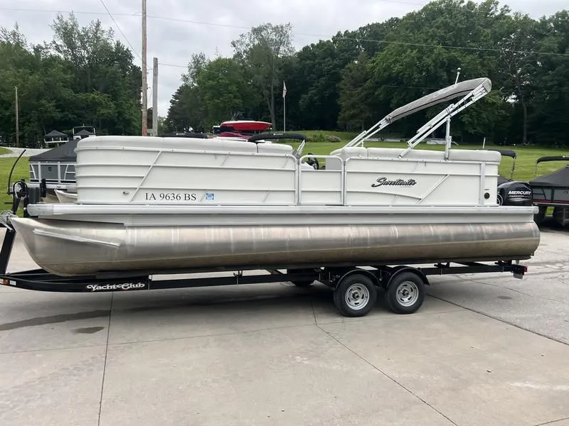2019 Sweetwater SW 2486 C