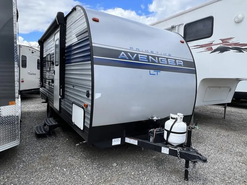 2022 Prime Time RV  Avenger 16FQ SUV Towable Travel Trailer w/Queen Bed