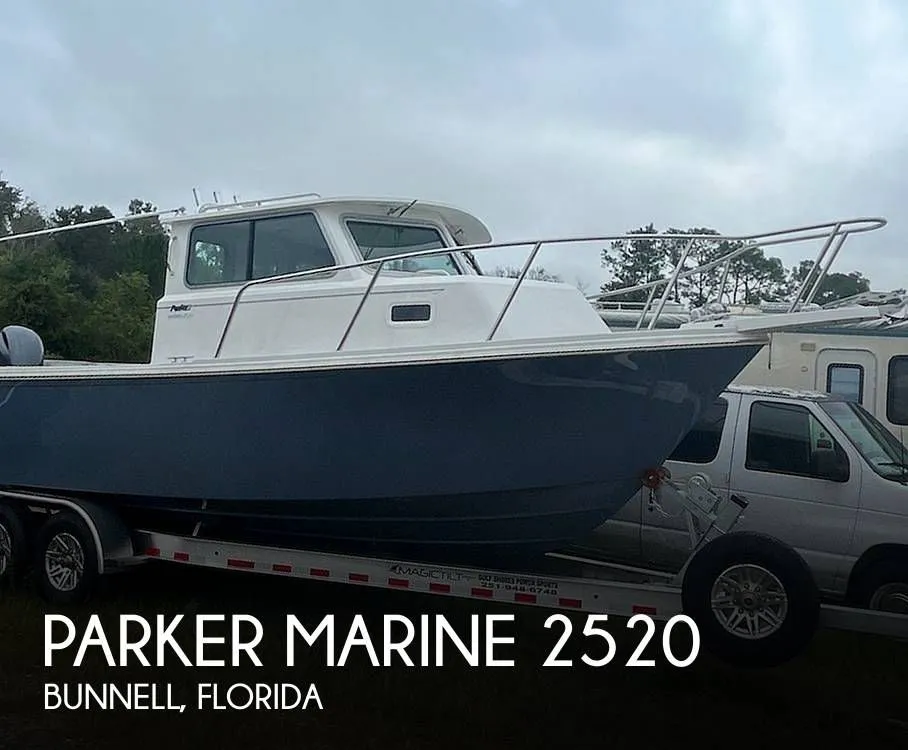 2023 Parker Marine 2520 XLD Sport Cabin