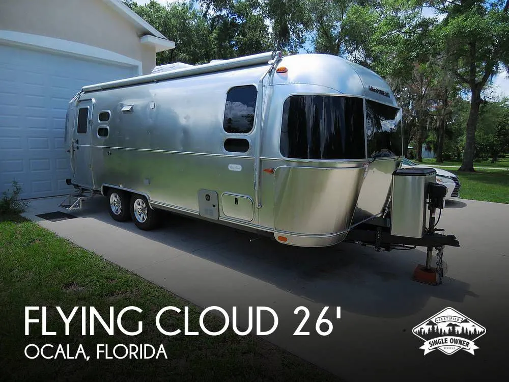 2022 Airstream Flying Cloud 25FB Queen