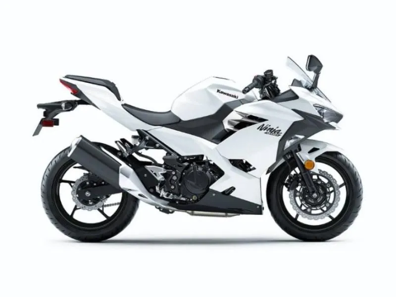 2020 Kawasaki  Ninja 400 ABS Pearl Blizzard White