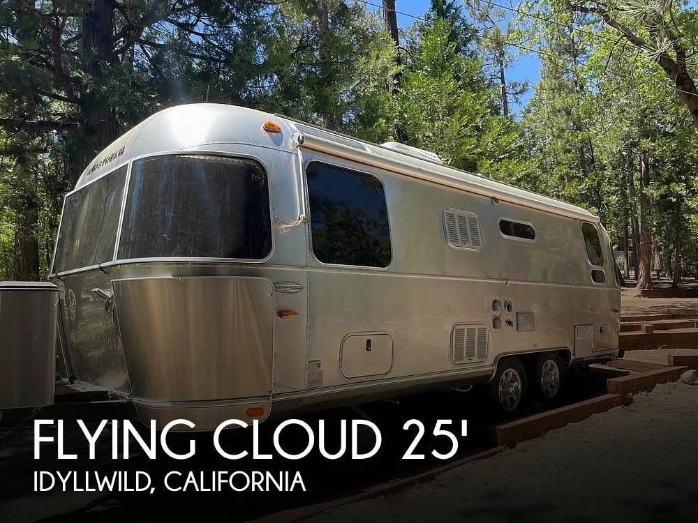 2015 Airstream Flying Cloud 25RB QUEEN