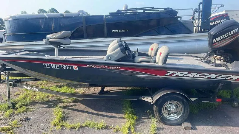 2017 Tracker Boats Pro Team 175 TXW With trailer
