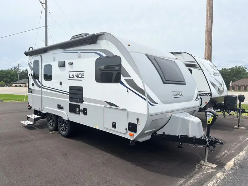 2021 Lance Travel Trailer 5000 Pounds Tow Rating 1685