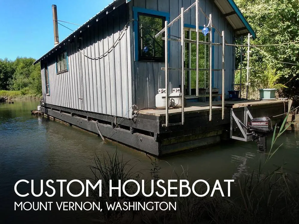 1999 Custom Houseboat