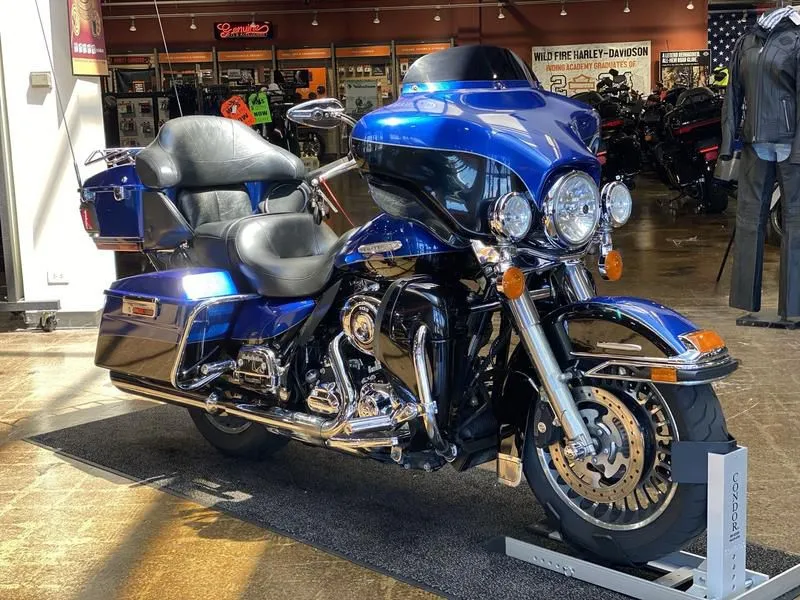 2010 Harley-Davidson FLHTK - Electra Glide Ultra Limited