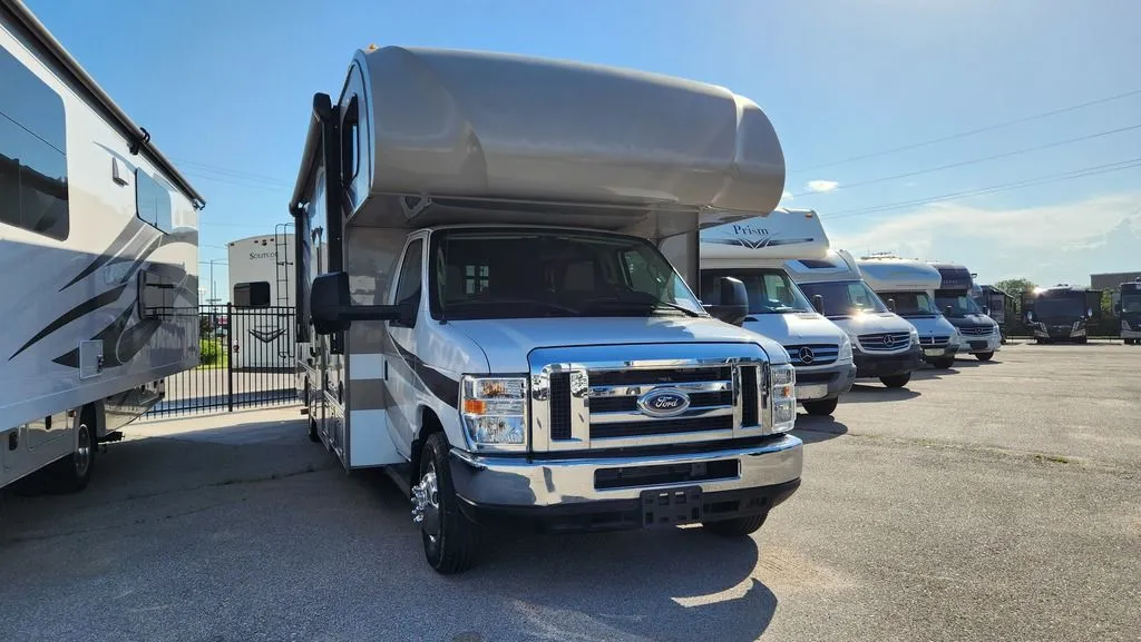 2016 Thor Motor Coach 31W