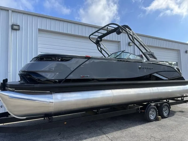 2024 Godfrey Tritoons XP 2700 W in Osage Beach, MO