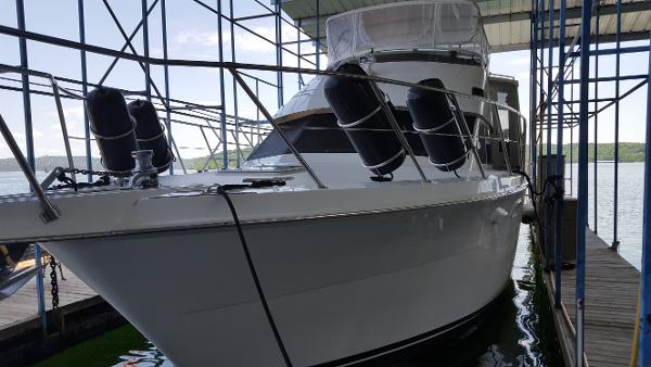 1973 Chris-Craft 47 Commander