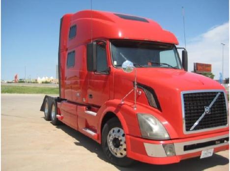 2009 VOLVO VNL780