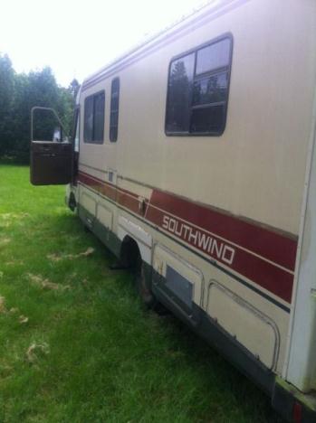 1988 fleetwood Southwind 31 ft motorhome