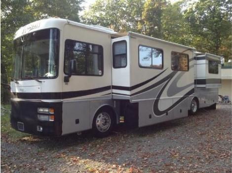 2002 Discovery 37T by Fleetwood