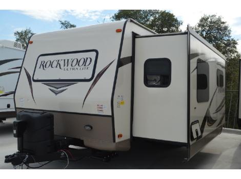2015 Forest River ROCKWOOD SIGNATURE ULTRA LITE 2608WS