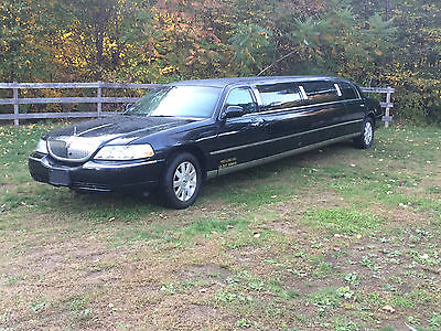 Lincoln : Town Car sig 2003 lincoln town car executive limousine 4 door 4.6 l 120 in stretch limo