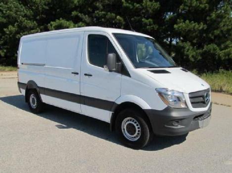 Mercedes-benz sprinter 2500 straight - box truck for sale