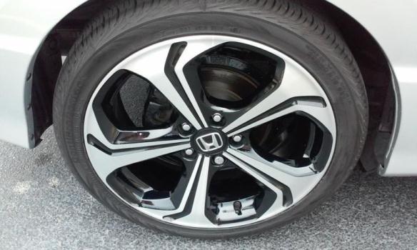 2014 Honda Civic Si Rims and Tires, 3