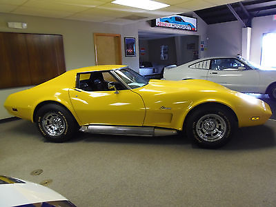 Chevrolet : Corvette Base Coupe 2 dr WE TAKE TRADES Call Chris 816-365-6010 or Hillary 816-977-4359