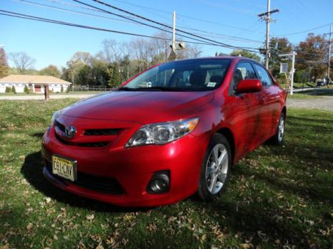 Toyota : Corolla 4dr Sdn Auto 2012 toyota corolla le like brand new very low miles