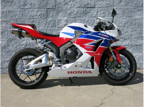 2013 Honda CBR 600RR White Blue Red