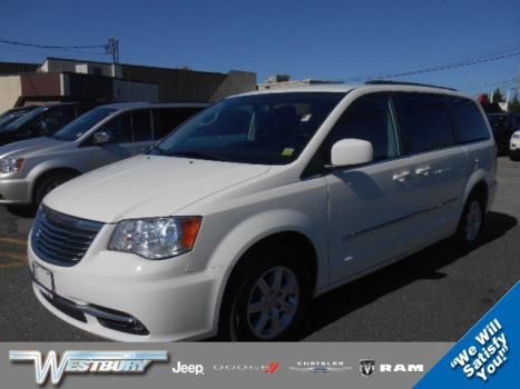 2012 Chrysler Town & Country Touring Jericho, NY