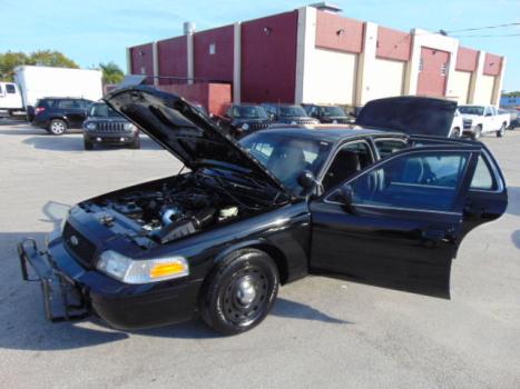 Ford : Crown Victoria 