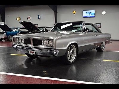 Dodge : Coronet Ground up restored Silver two toned paint custom interior and stereo