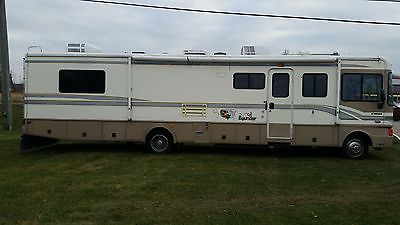 1999 Fleetwood Bounder 36S,Class A, One Slide, V10 w/Banks Power, 58,300 Miles