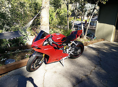 Ducati : Superbike Red 2012 Ducati Panigale 1199S with ABS brakes, perfect condition