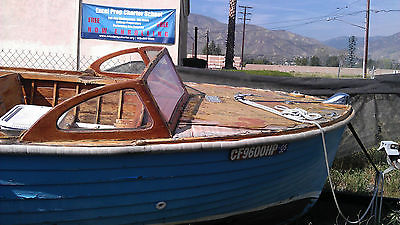 Classic 1951 19' Lyman Side Steer Lapstrake wooden boat