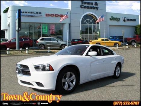 2014 Dodge Charger SE Levittown, NY