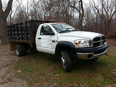 Dodge : Ram 4500 ST Cab & Chassis 2-Door Stake body, Sides in good condition