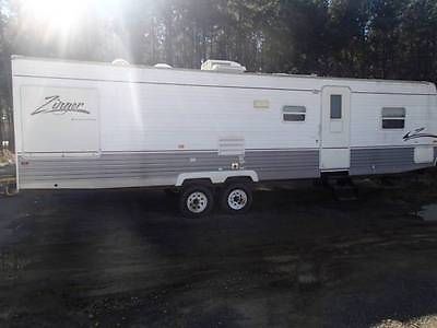 2006 CROSSROAD ZINGER 32FT. CAMPER WITH TWO SLIDE OUTS