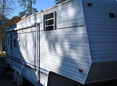 2000 SunnyBrook  5th Wheel camper Non-Smoking, One Owner