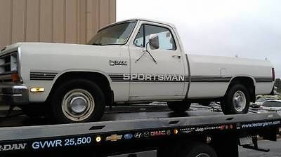 Dodge : Other Pickups SPORTSMAN 1987 d 150 pickup truck 4 speed 4 on floor white rare sportsman model 130 k