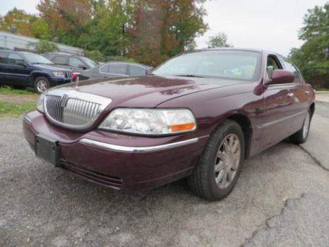 2006 Lincoln Town Car Signature Limited Staten Island, NY