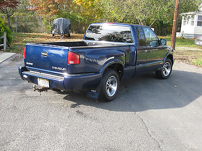 Chevrolet : S-10 SL 2001 s 10 step side pickup plus parts