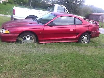 Ford : Mustang Base Coupe 2-Door 1994 mustang with 3.8 v 6 engine manual 5 speed trans has salvage title