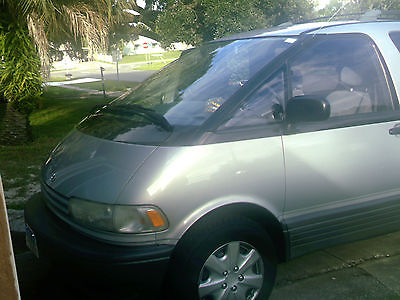 Toyota : Previa LE Mini Passenger Van 3-Door 1995 toyota previa le mini passenger van 3 door 2.4 l
